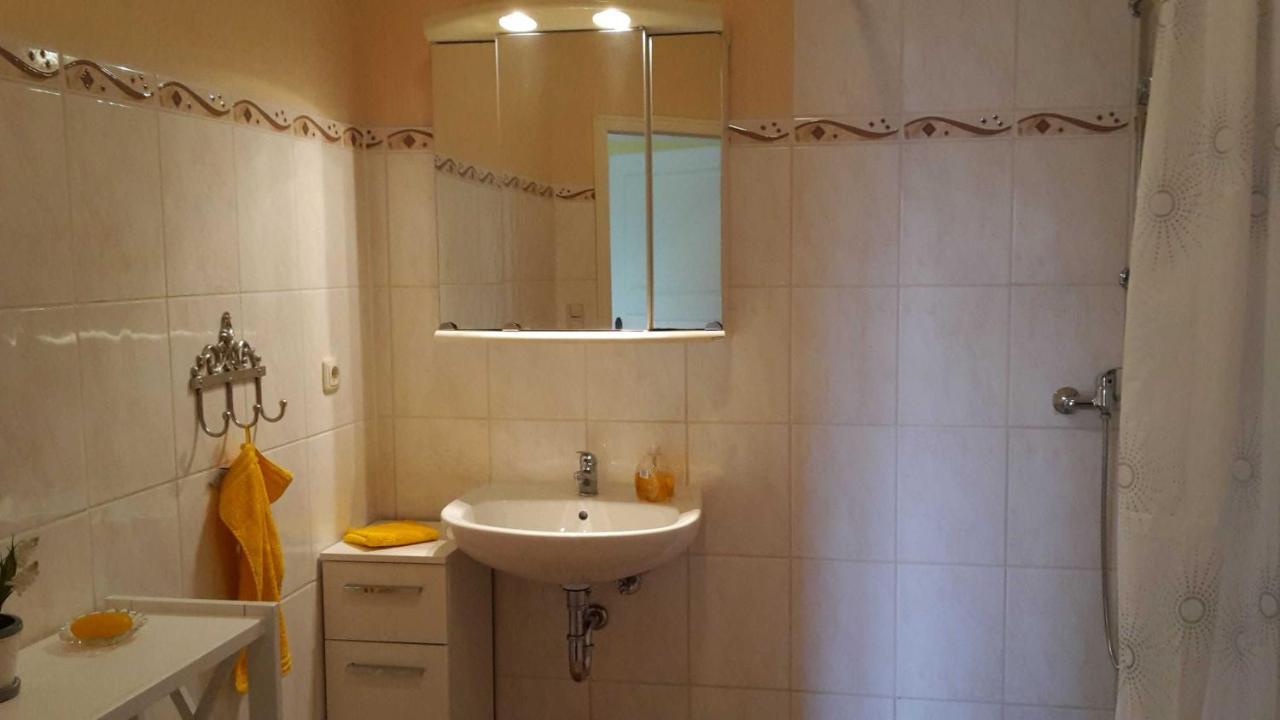 Schoene Ferienwohnung Im Alten Gasthaus In Stoltebuell Luaran gambar